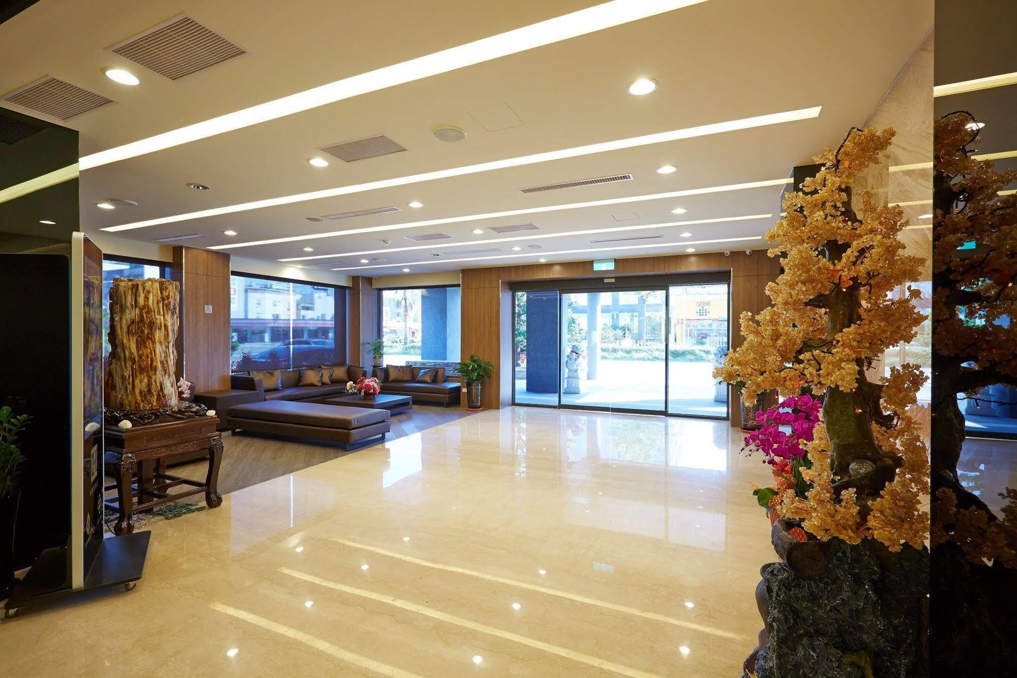 Hunt Champion Hotel Taichung Exterior foto