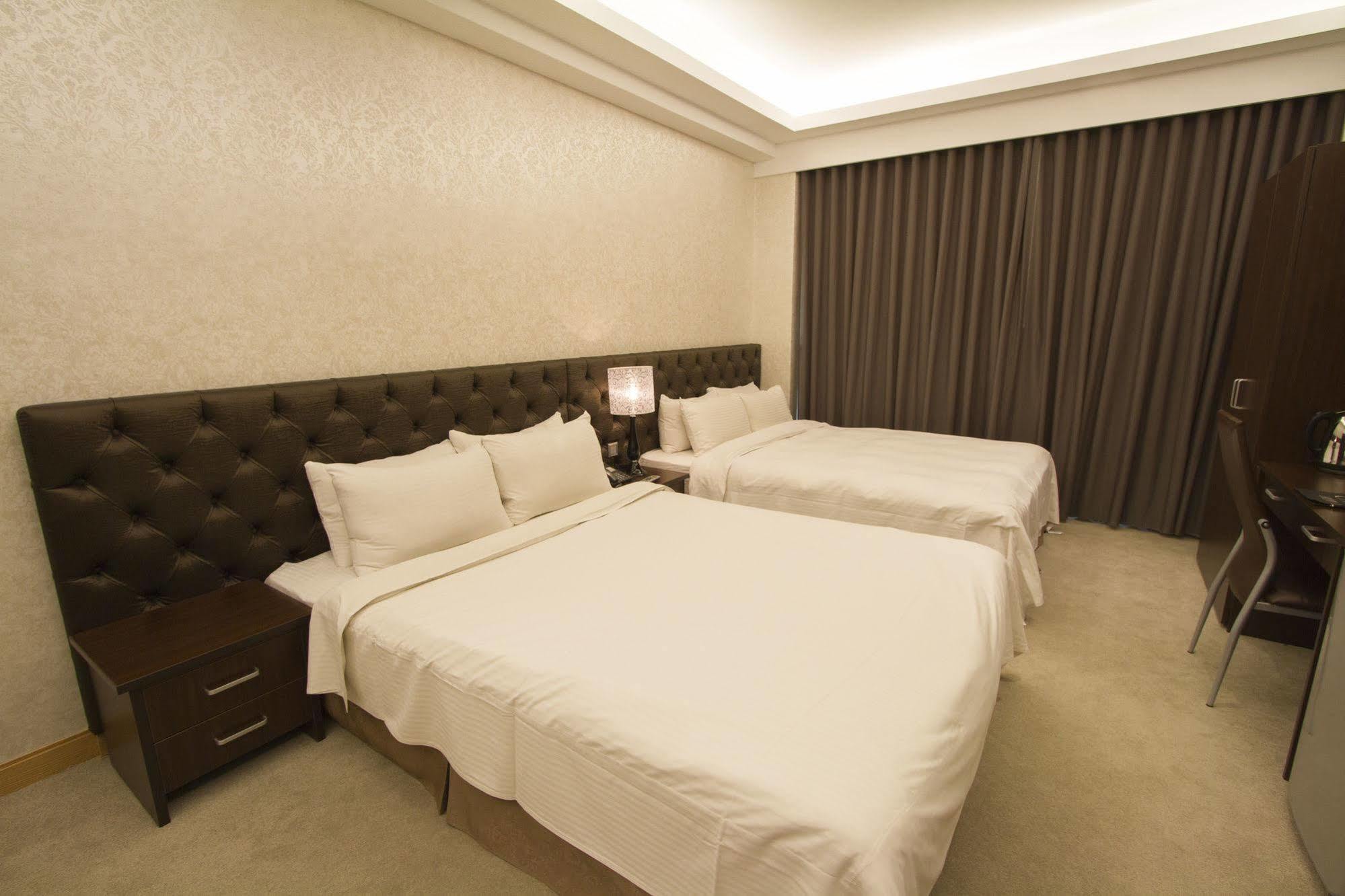 Hunt Champion Hotel Taichung Exterior foto