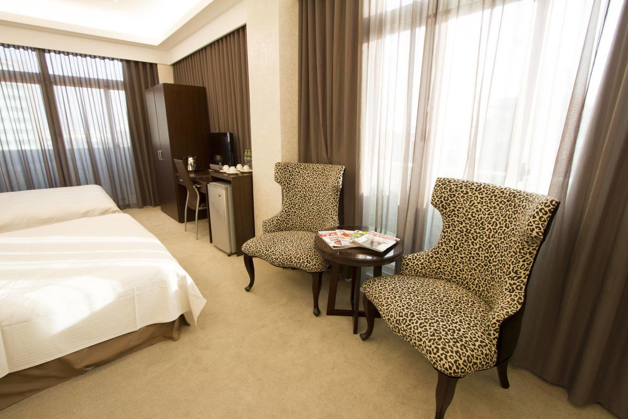 Hunt Champion Hotel Taichung Exterior foto